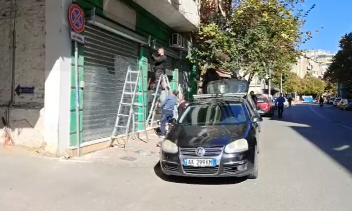 Mbi 15 filiale bankash të dëmtuara nga protestat; bankat: Depozitat janë të sigurta