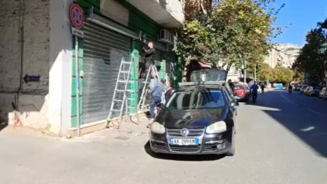 Mbi 15 filiale bankash të dëmtuara nga protestat; bankat: Depozitat janë të sigurta