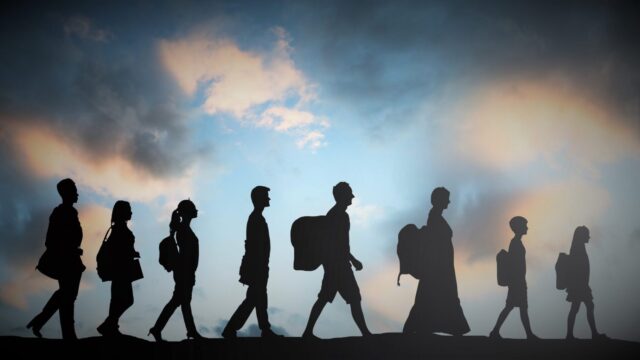Banka Botërore: Emigracioni dhe plakja e popullsisë frenojnë rritjen e Shqipërisë