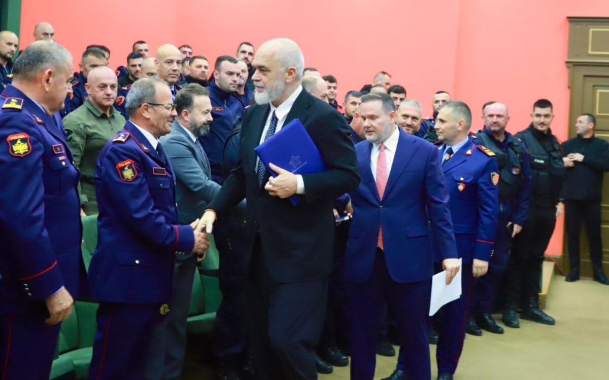 Rama: Protesta është e drejtë, dhuna është krim; dhunuesit do të paguajnë edhe financiarisht