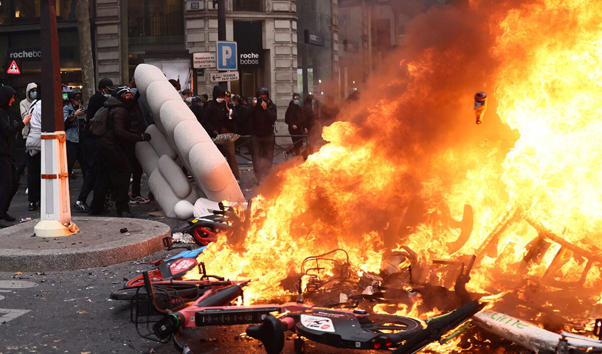 Franca: Qindra mijëra në protestë për shkurtimet në arsim, mbi 1,200 të arrestuar