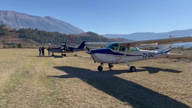 Turizmi ajror në Gjirokastër: 12 avionë sportivë nga Italia, Greqia dhe Maqedonia e Veriut